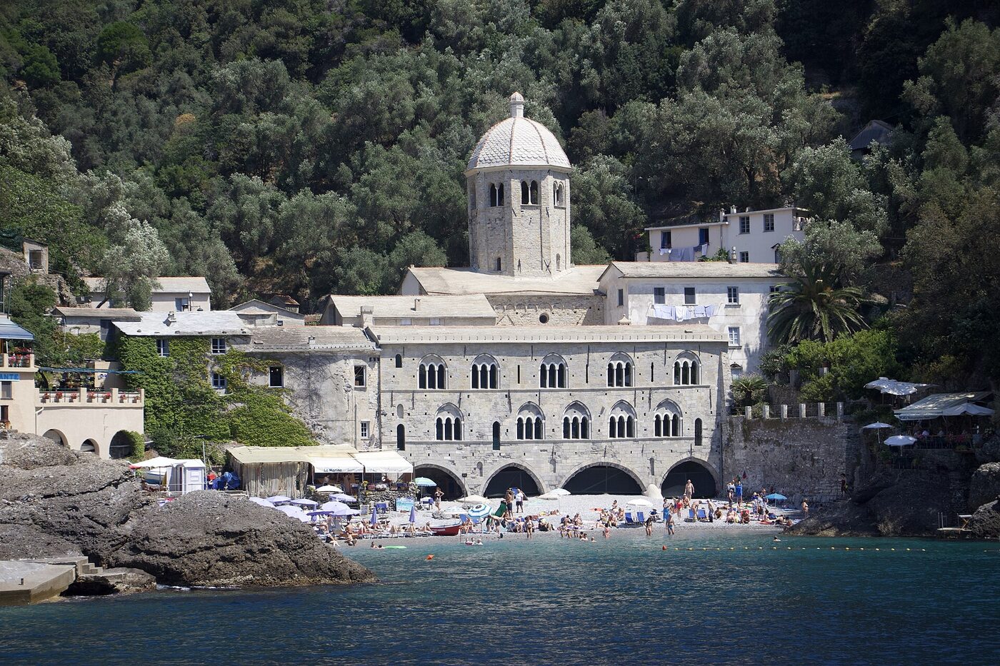 Abbazia di San Fruttuoso vista dal mare