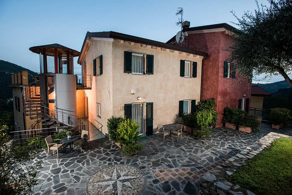 Panoramic exterior of Villa Paggi Bed and Breakfast